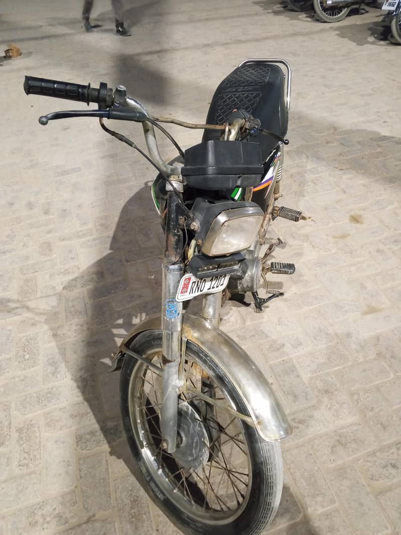 Sealed Powerful Engine CG 125 1