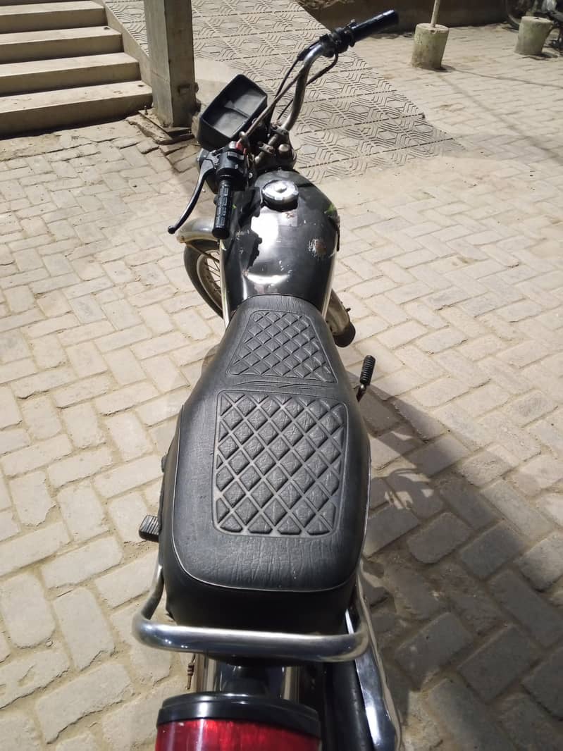 Sealed Powerful Engine CG 125 2
