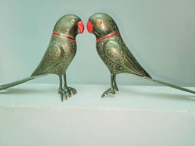 Stunning Vintage-Style Handcrafted Brass Parrot Figurines (Set of 2)