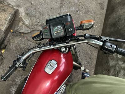 Yamaha ybr 100 cc for sell