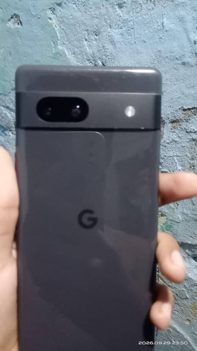 Google Pixel 7a 5