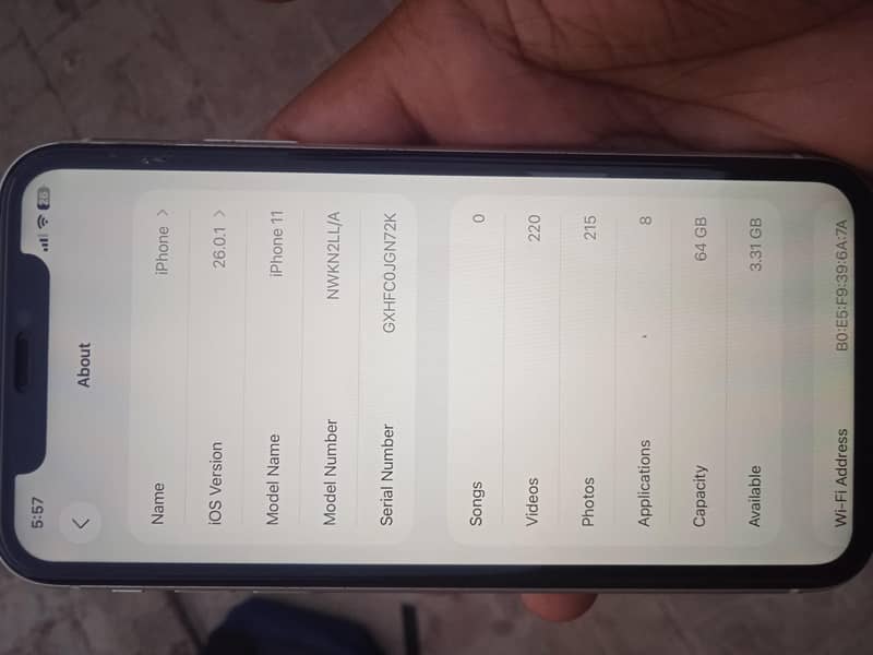 Apple iPhone 11 7