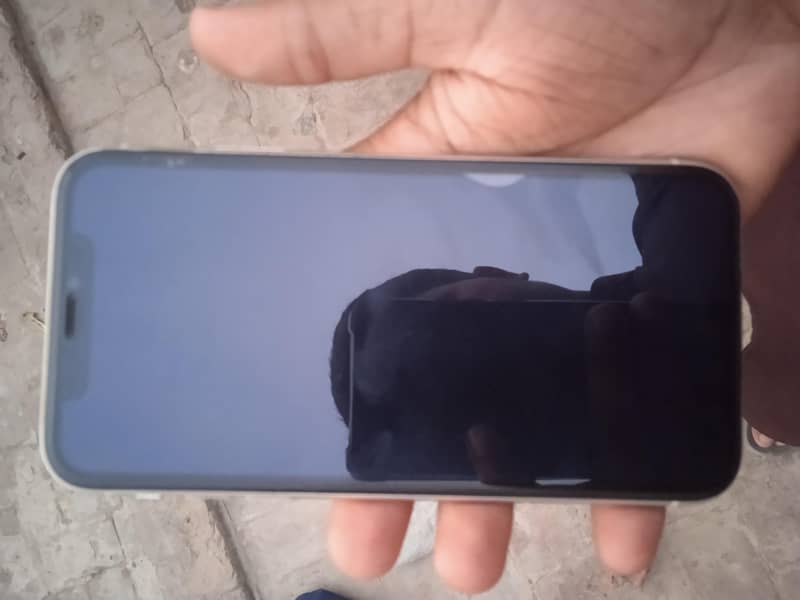 Apple iPhone 11 8