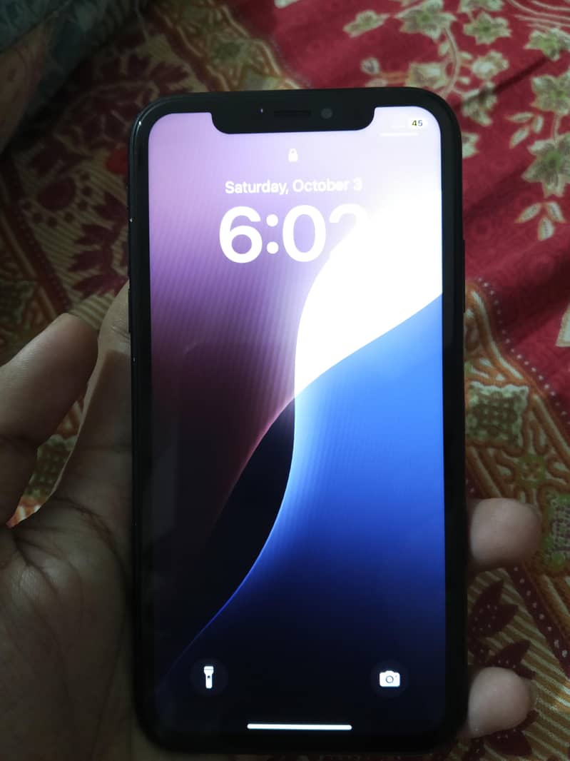 Apple iPhone XR 0