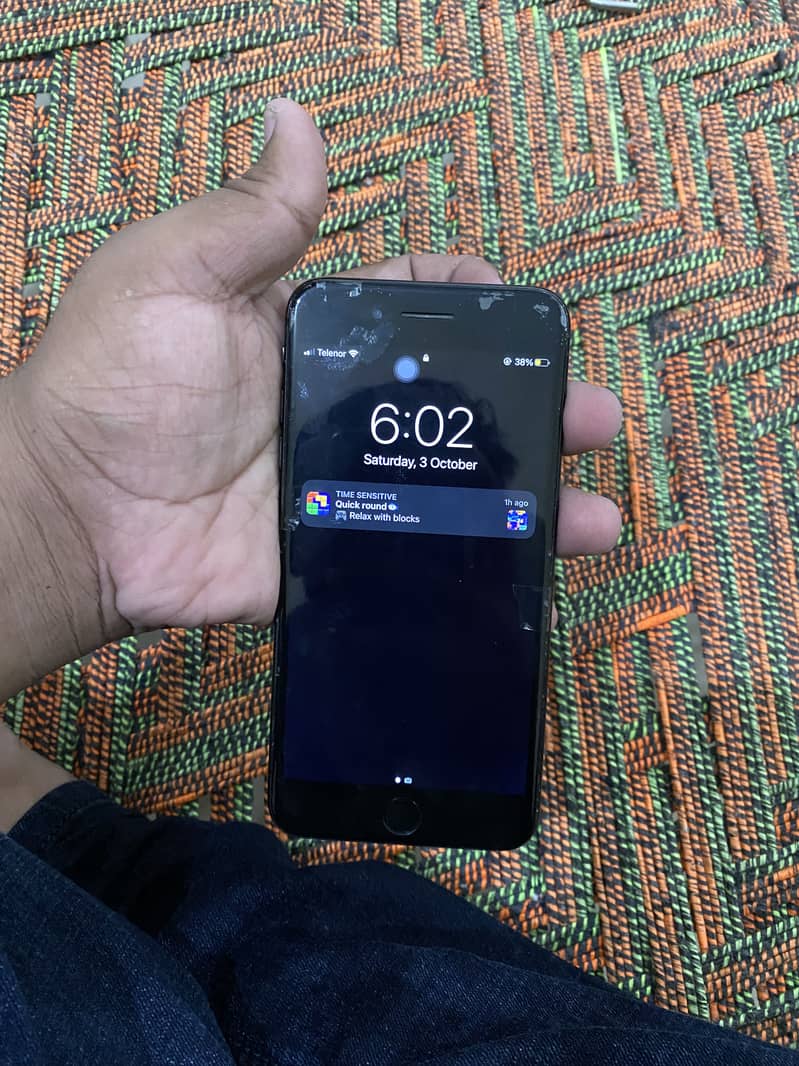 Apple iPhone 7 plus sim glicth 1