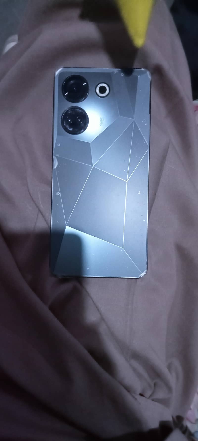 Tecno CAMON 20 2