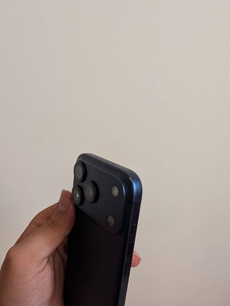 Apple iPhone 17 Pro 0