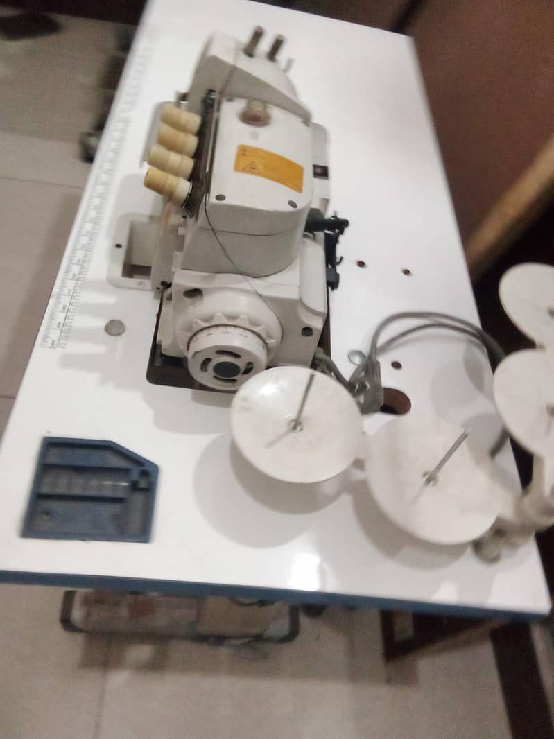 sewing machine 4