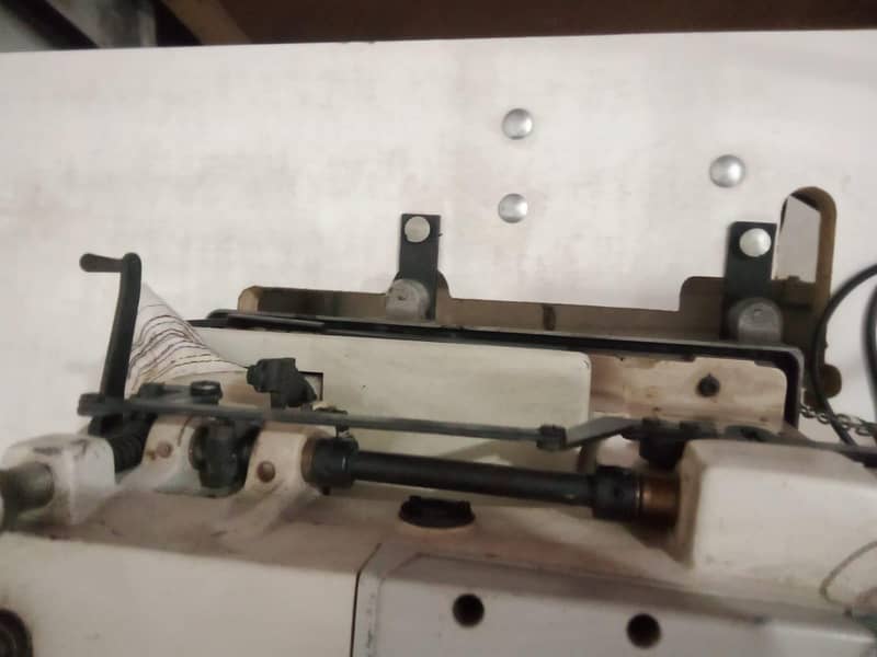 sewing machine 5