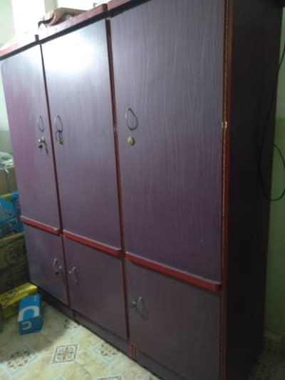 3 Door Wardrobe new Condition