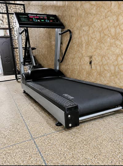 bodyguard fitness treadmill/ Comericial track / AC motor