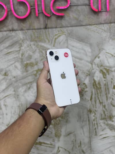 Apple iPhone 13