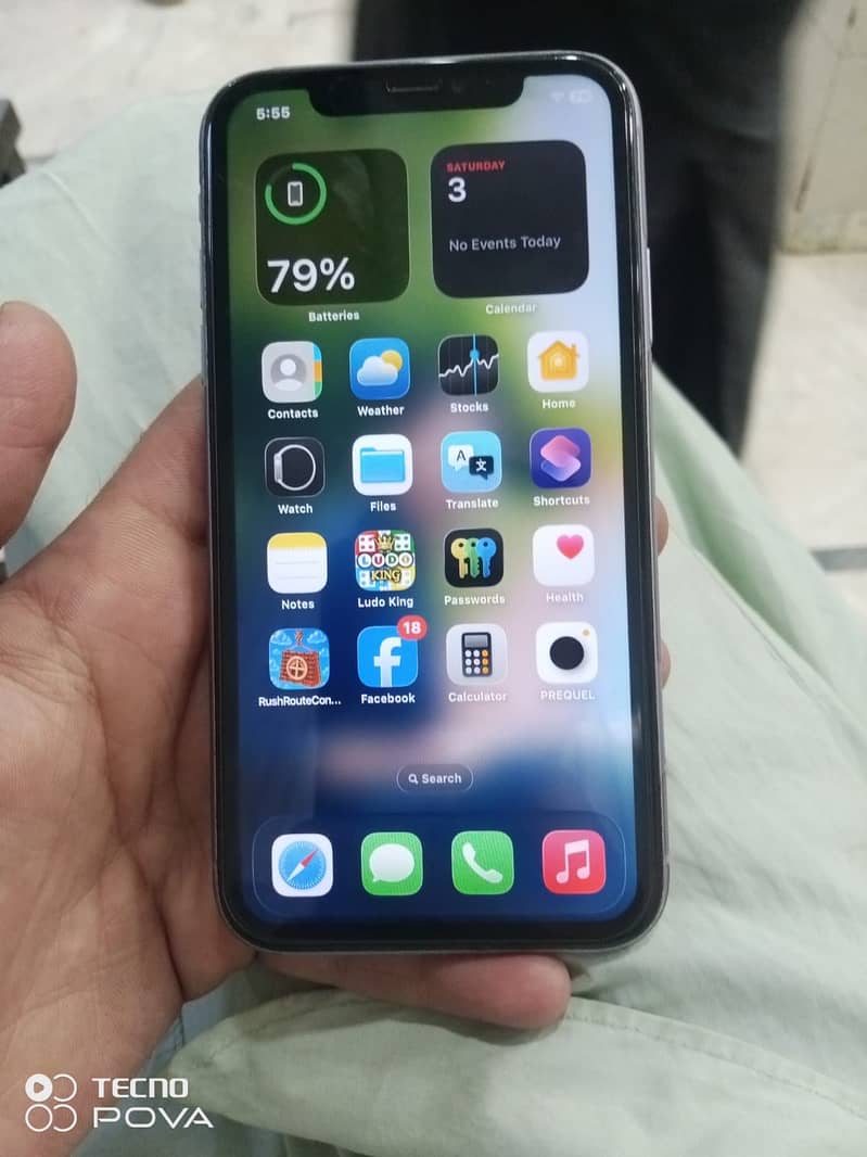 Apple iPhone 11 3
