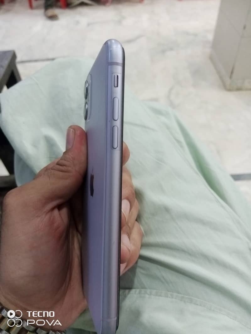 Apple iPhone 11 5