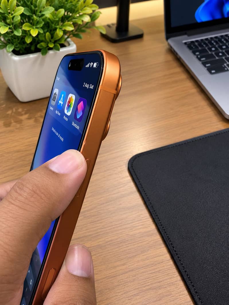 Apple iPhone 17 Pro Max 3