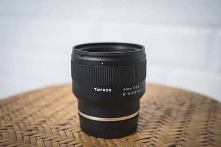 tamron 24mm f 2.8 with box
