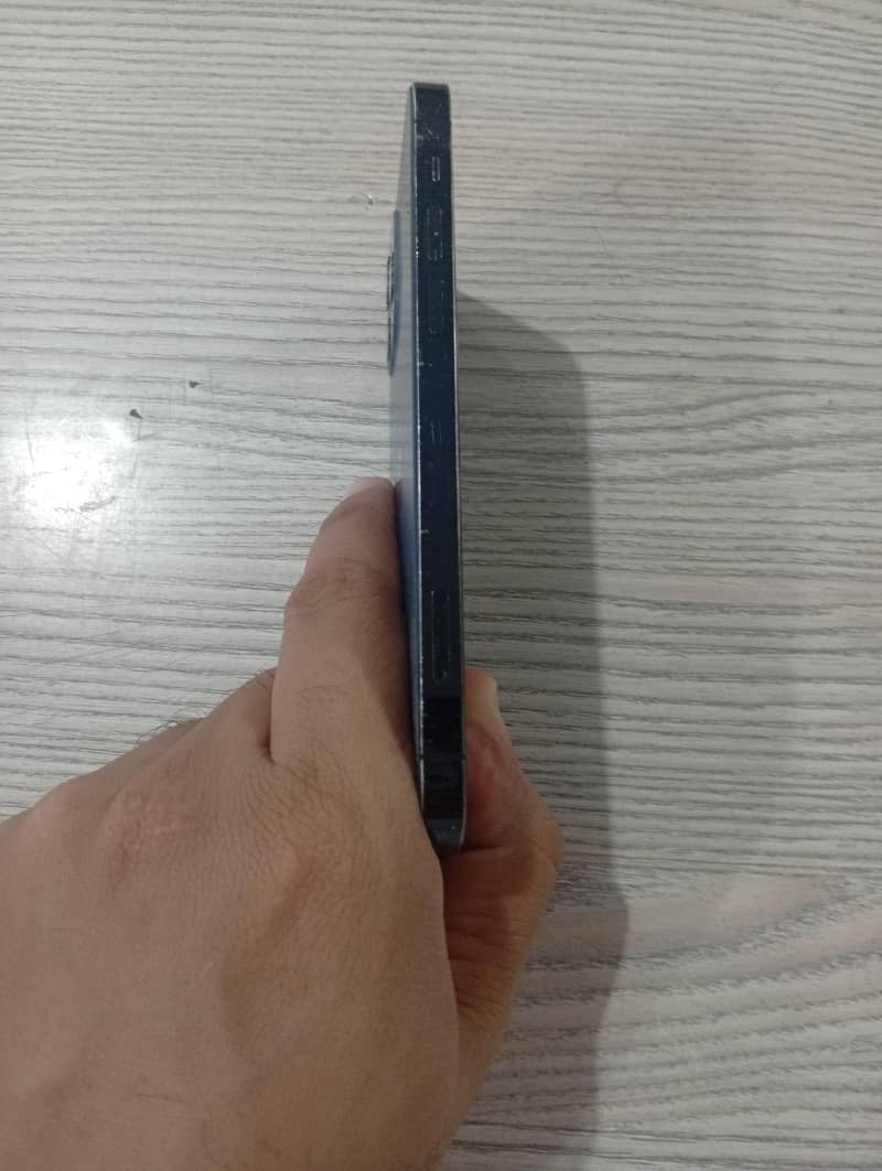 Apple iPhone 12 Pro 2