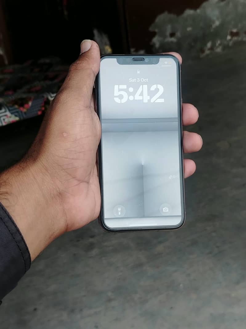 Apple iPhone 11 Pro 2
