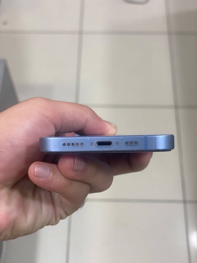 Apple iPhone 14 2