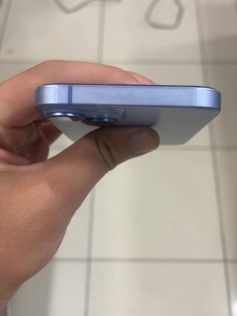 Apple iPhone 14 5