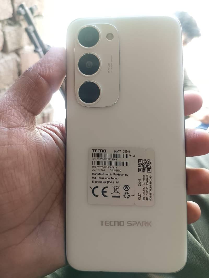 Tecno Spark  40 Pro + 3