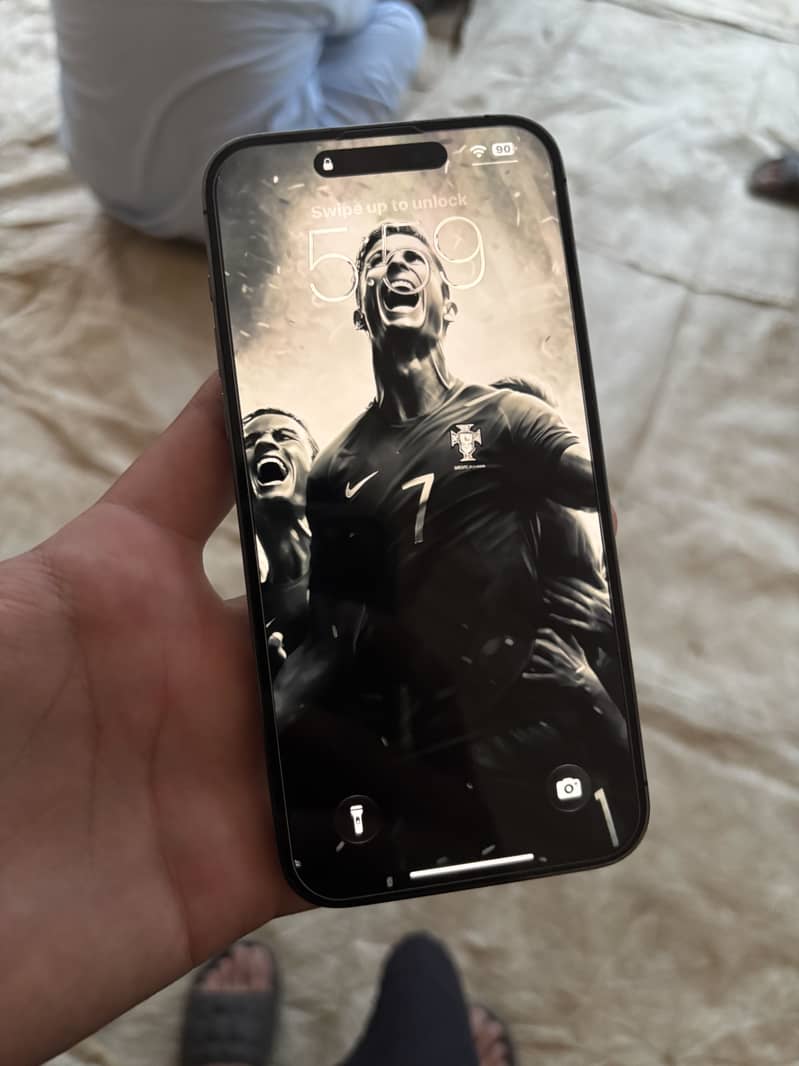 Apple iPhone 14 Pro Max 1