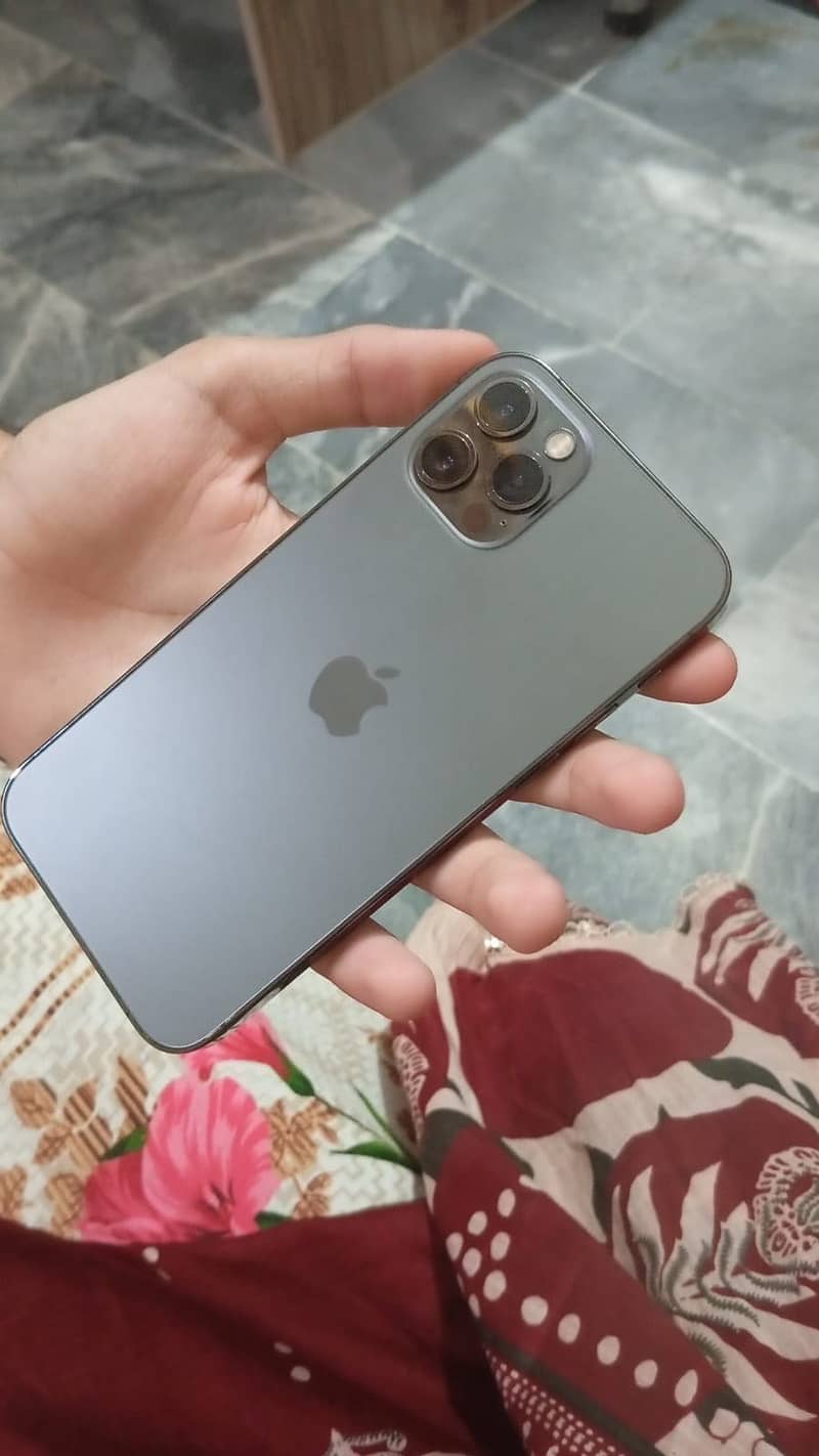 Apple iPhone 12 Pro 0