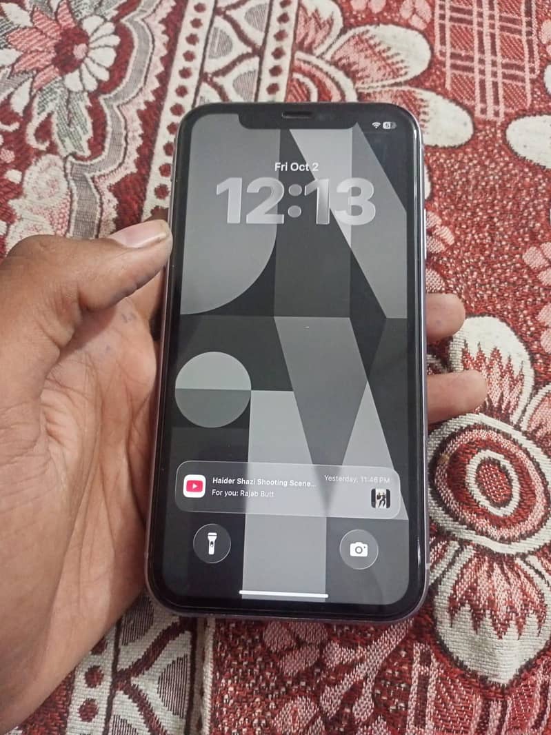 Apple iPhone 11 3