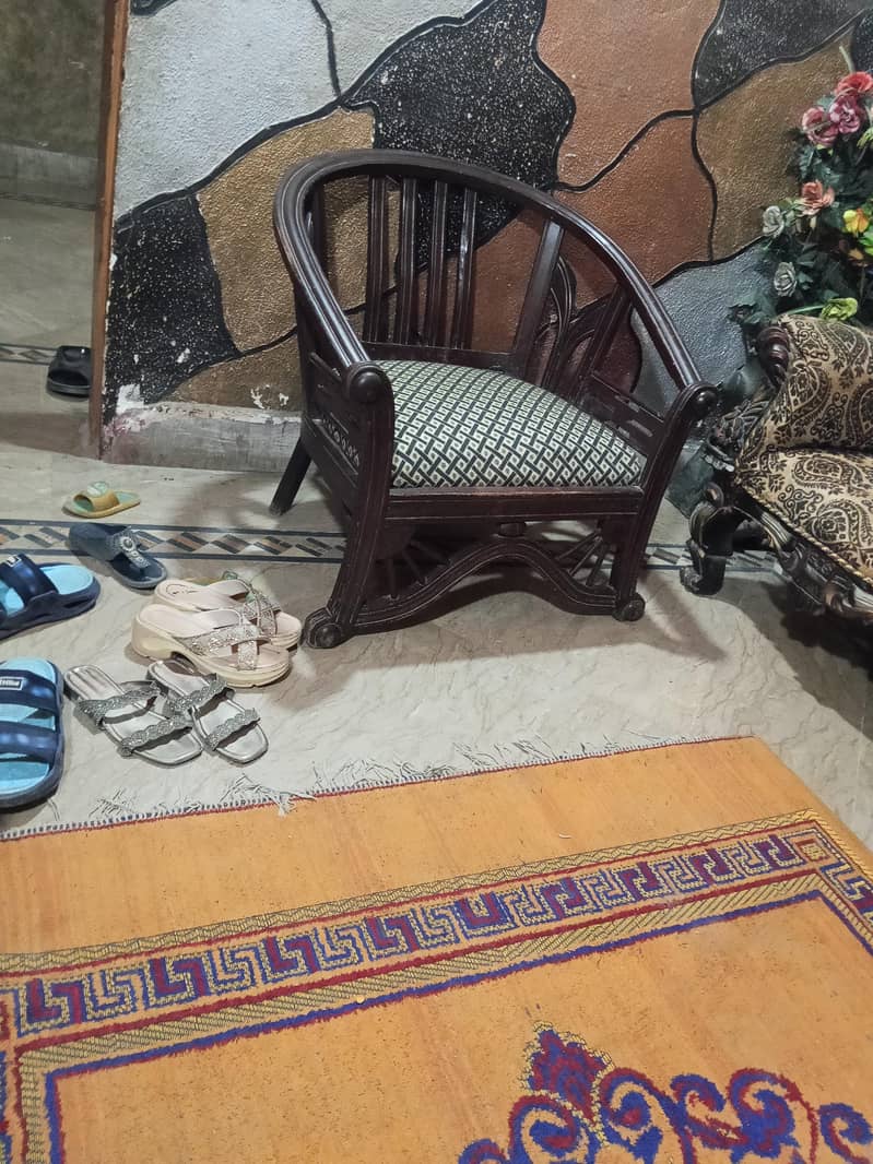 sofa & chair 2