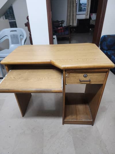 Computer Table for sale