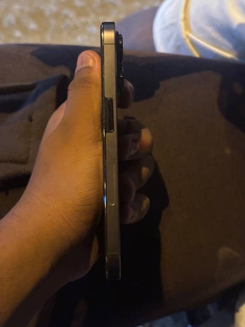 Apple iPhone 14 Pro 2