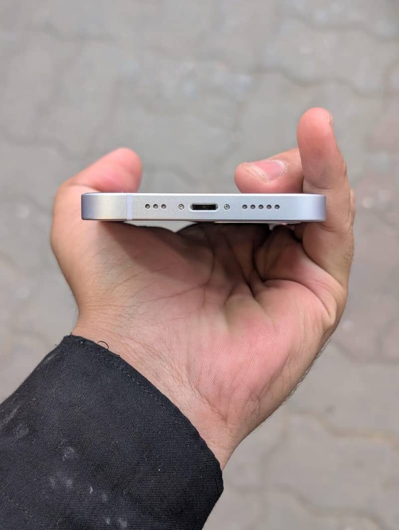 Apple iPhone 14 2