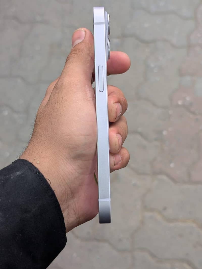 Apple iPhone 14 5
