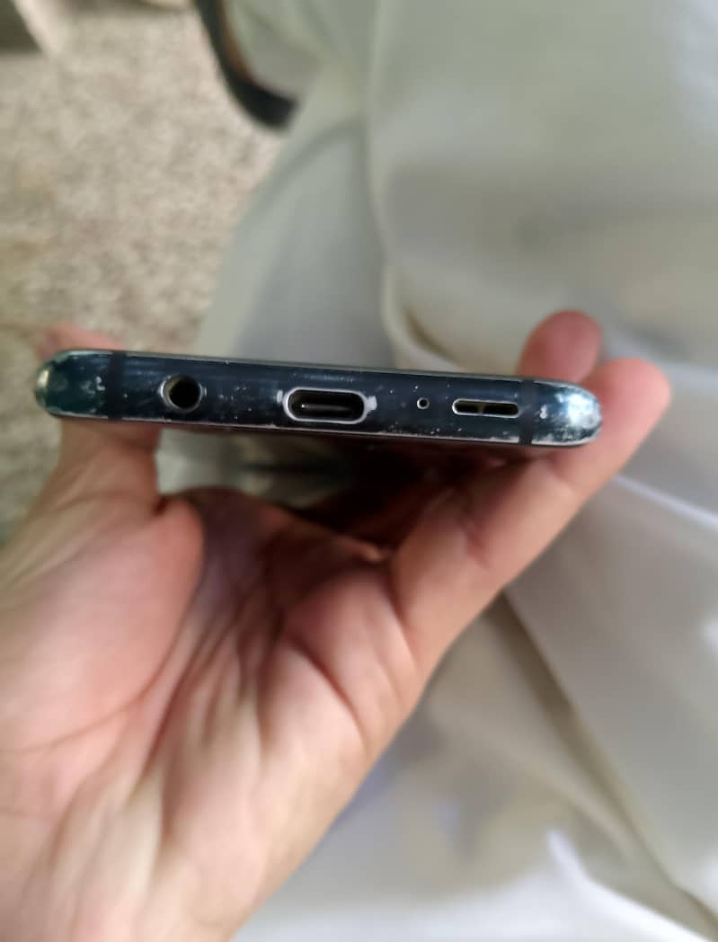 Samsung Mobile S9 Plus 3