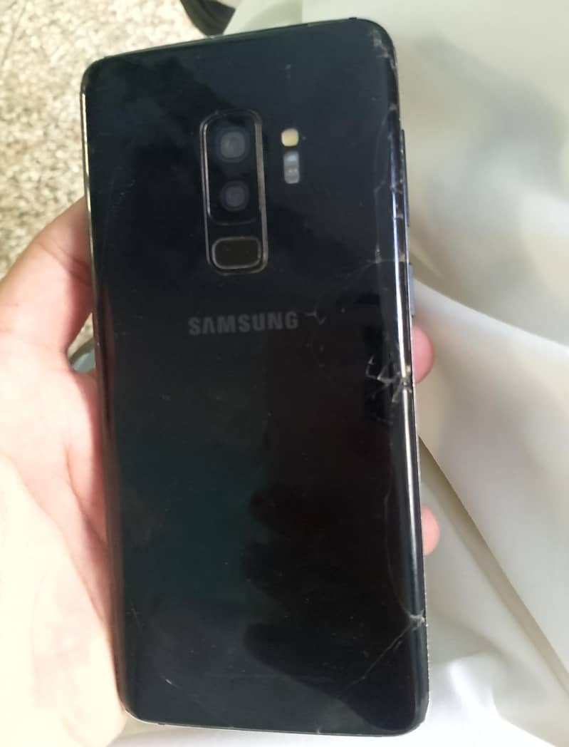 Samsung Mobile S9 Plus 4