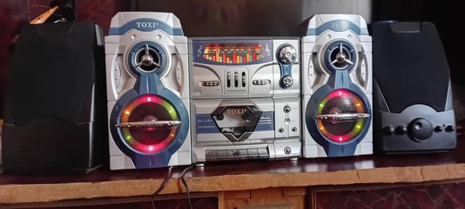 heavy bass dual amplifier speaker aux system