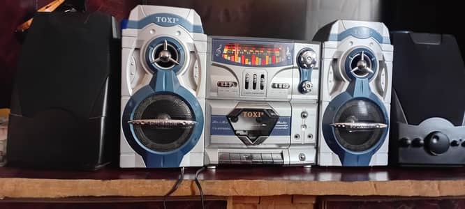 heavy bass dual amplifier speaker aux system