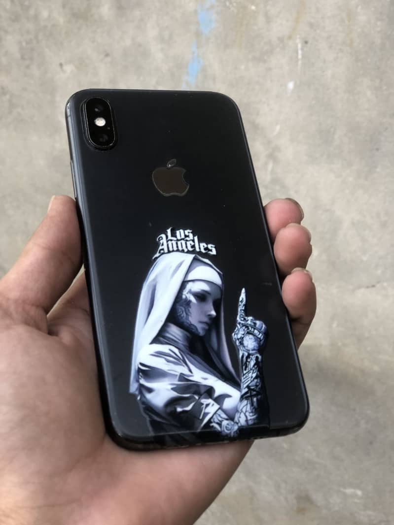 Apple iPhone XS 4