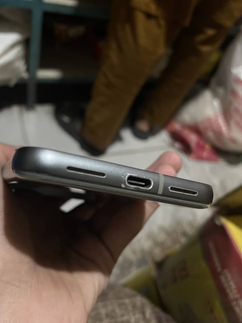 Google Pixel 8 2