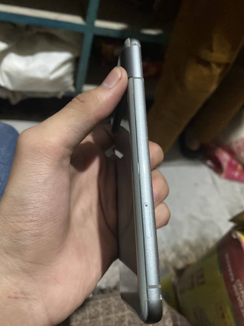 Google Pixel 8 5