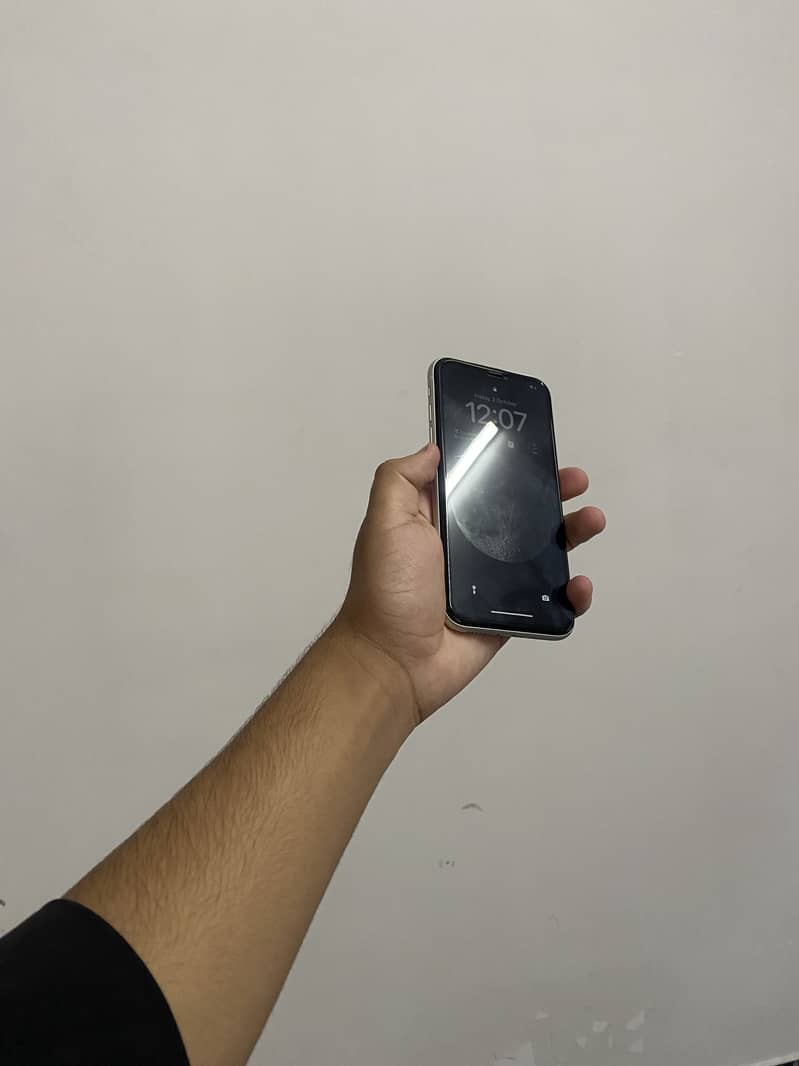 Apple iPhone 11 3