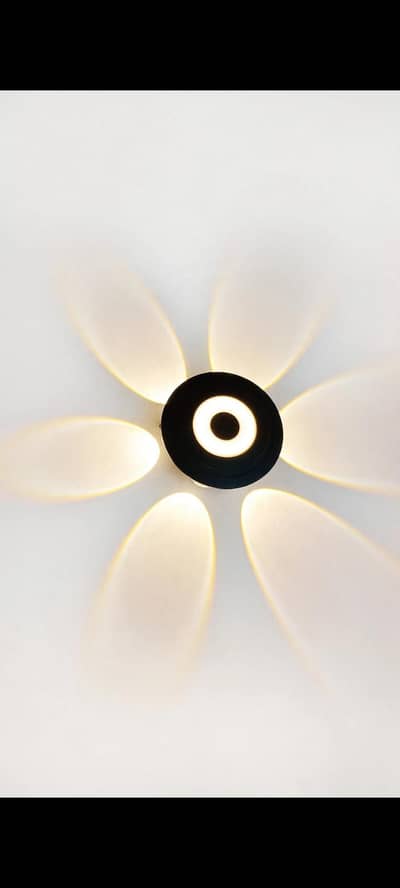 Modern 6 petal Flowar Wall Light - Warm white LED - Outdoor  + indoor