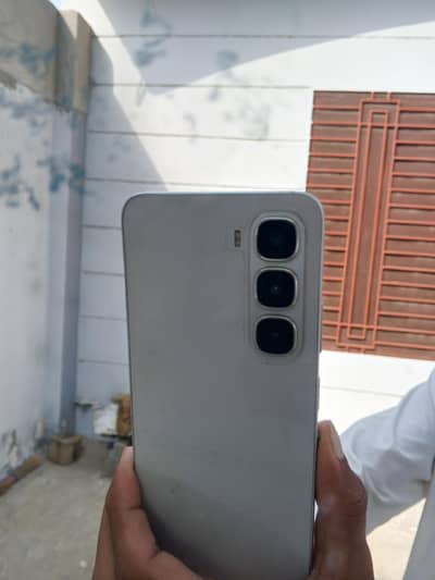 Infinix Hot 60i