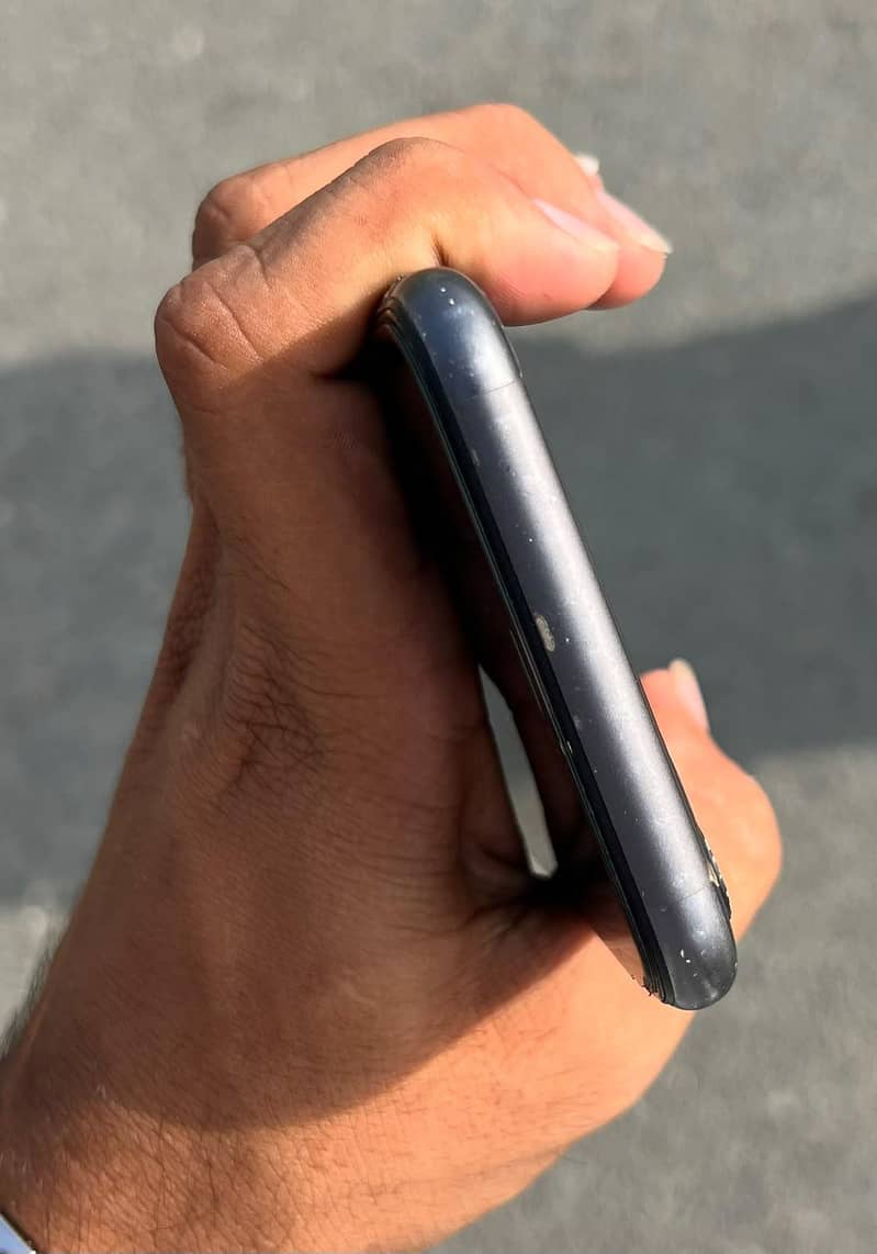 Apple iPhone 11 2
