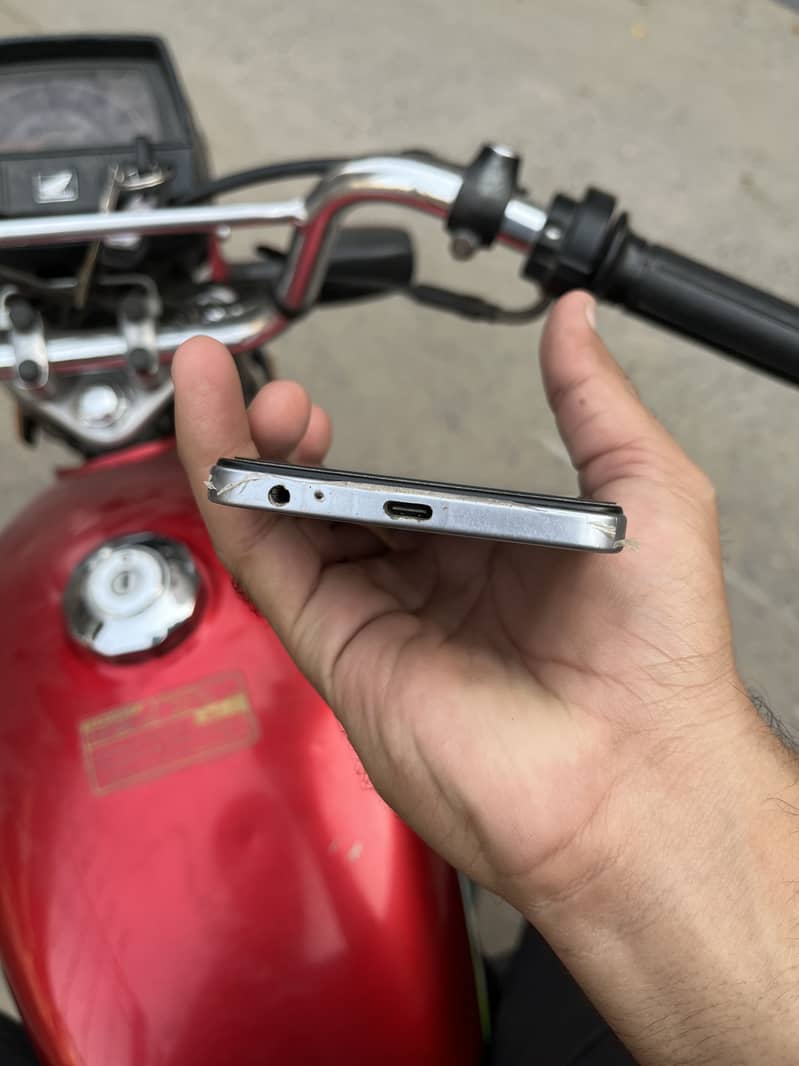 Tecno Spark Go 0