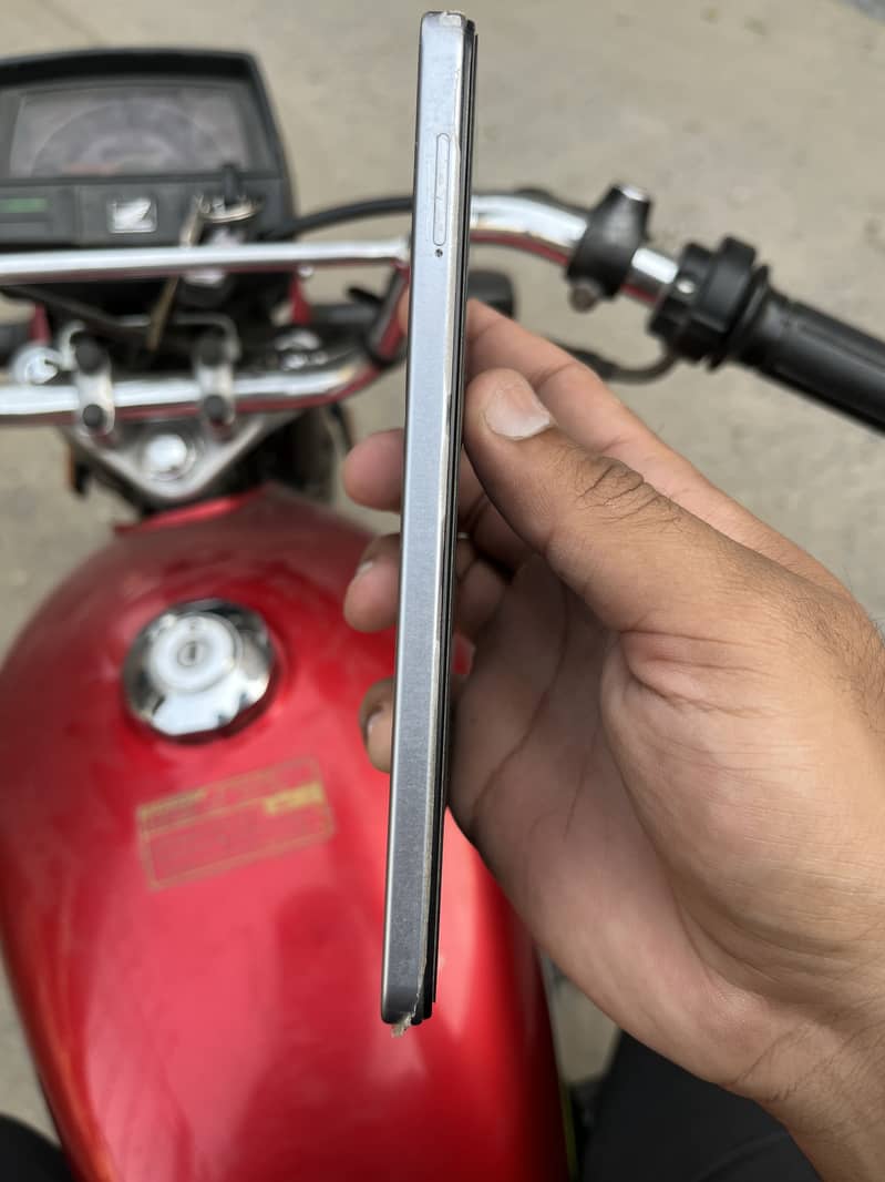 Tecno Spark Go 1