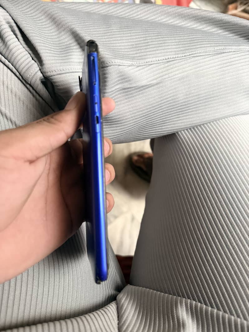 Realme C2 3