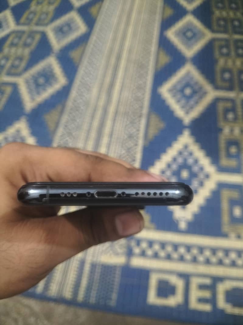 iPhone 11 pro 3