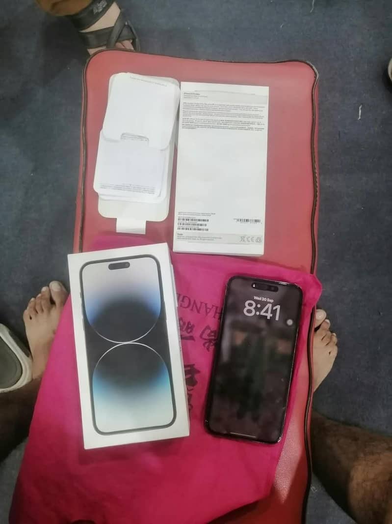 Apple iPhone 14 Pro Max 1