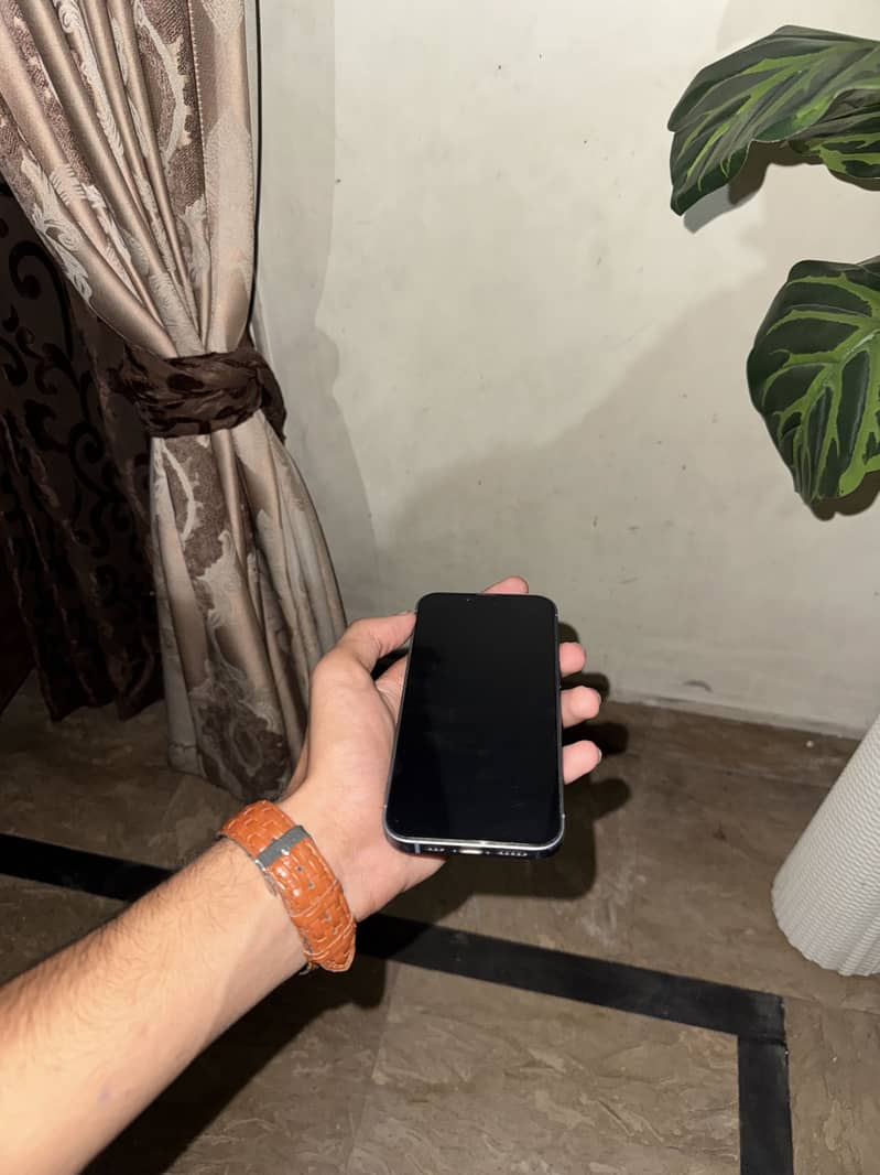 Apple iPhone 14 1